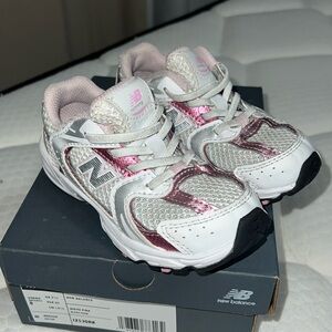 New balance 530 bungee for toddler girl size 8 in good condition